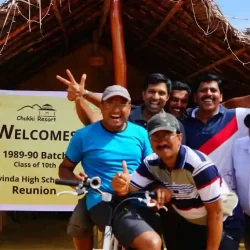 class-reunion-meetting-at-resorts