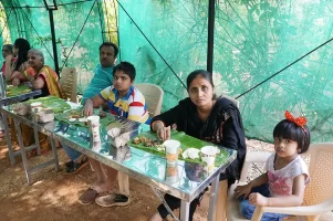 Vegetarian Food Serving Resorts