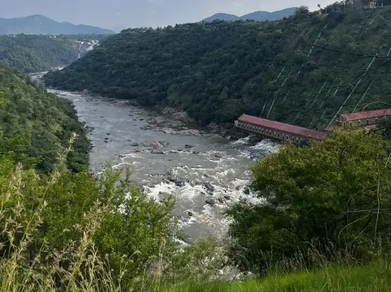 Visitors enjoying Gaganachukki falls