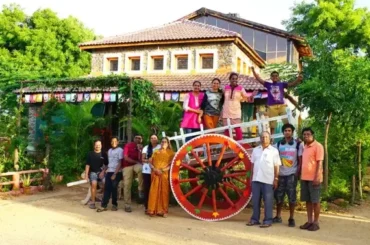 bullock-cart-ride-with-family