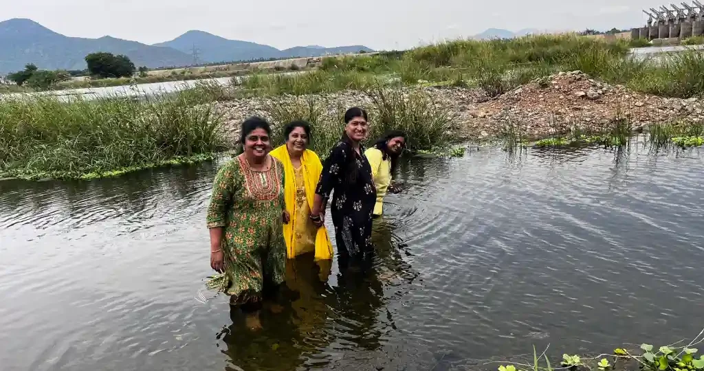 family-leisure-travel-and-friendly-adventure