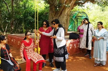 Family playing Dumb sharads