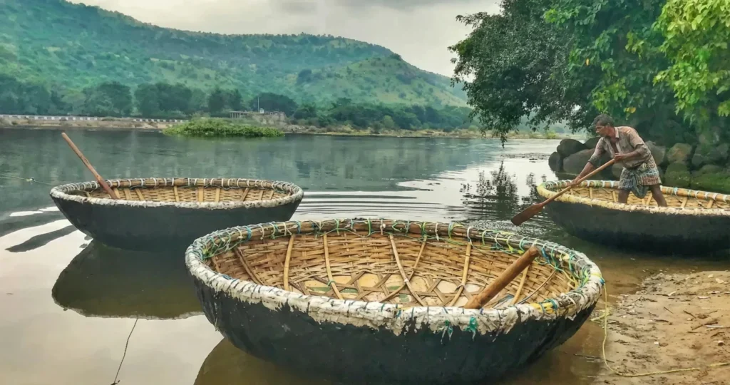 Coracle rides in Kaveri river ChukkiMane.