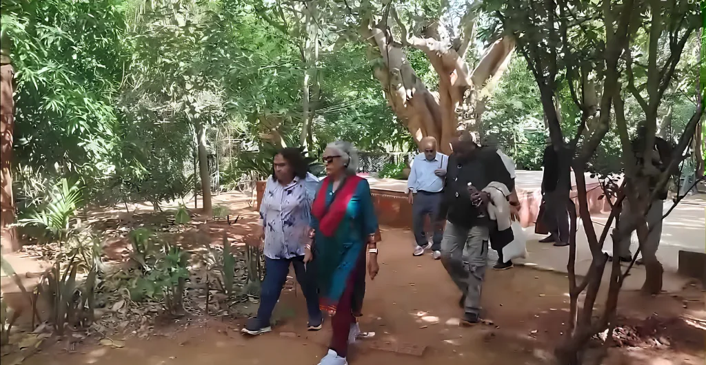 Participants walking through nature at ChukkiMane
